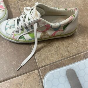Coach Athletic Shoes White and Green Vibrant Design